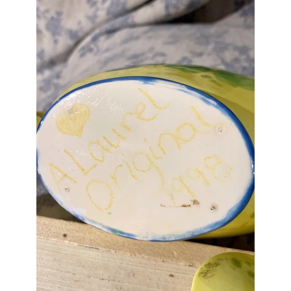 *CLEARANCE* Vintage Yellow Blue Green Heart Shaped Teapot - Picture 9 of 10